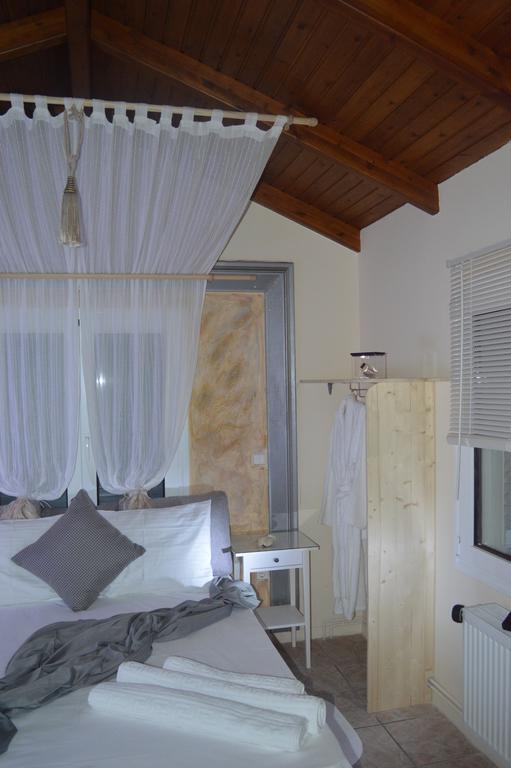 Villa Suites Lagonisi Luxury Exterior photo